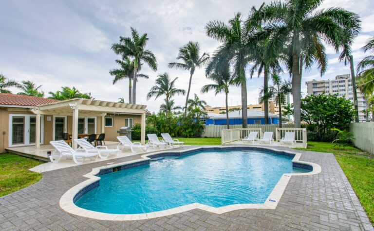 Best Hollywood Vacation Rentals